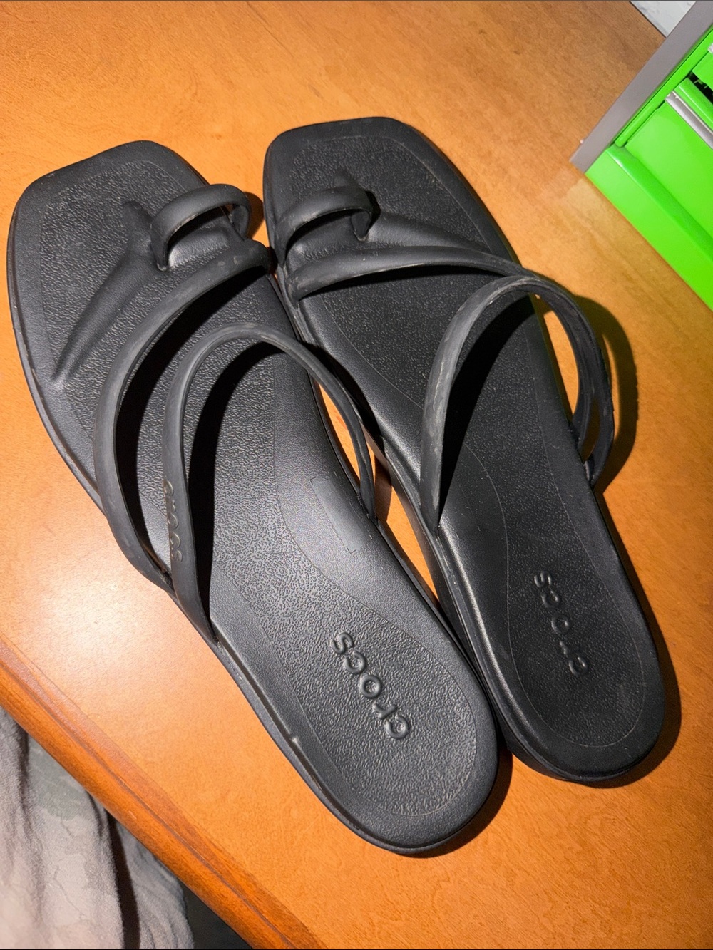CROCS Women's Black Strappy Square-Toe Slide Sandals